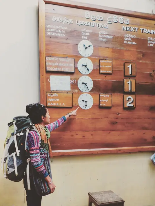 Olahraga yang bersifat menantang memang sering dilakukan Prisia, seperti mendaki gunung dan panjat tebing. Namun kodratnya sebagai wanita tetap ada di diri Prisia, yakni tetap ingin terlihat cantik dan stylish. (Instagram/prisia)