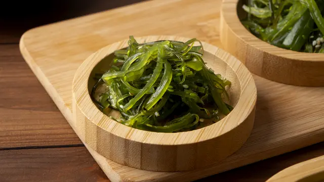 2. Menjaga Elastisitas dan Kekencangan Kulit