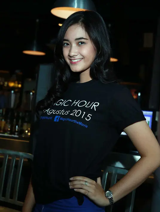 Nadia tetap berniat untuk melanjutkan pendidikannya dengan mengambil jurusan hukum saat kuliah nanti. (Deki Prayoga/Bintang.com)