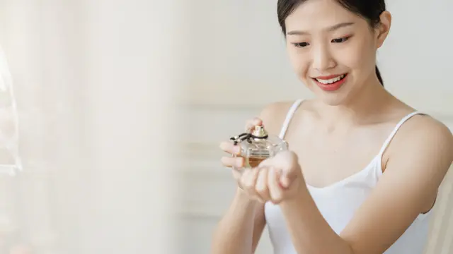 Beberapa wangi parfum yang cocok untuk dikombinasi