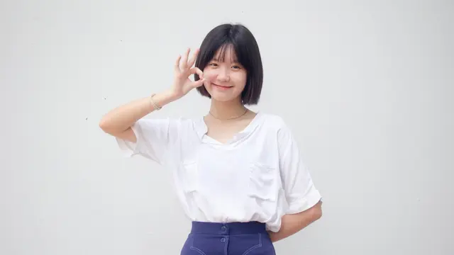 Makeup untuk Anak Sekolah Idealnya yang Seperti Apa Sih? Cari Tahu Tips dan Rekomendasi Produknya Yuk!