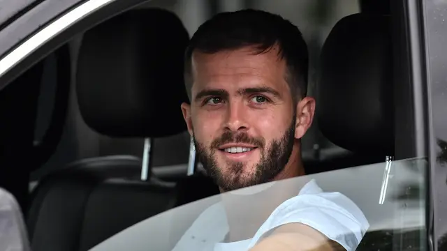 FOTO: Pemain Juventus Kembali Berlatih di Tengah Pandemi COVID-19