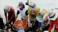 VIDEO: Gelombang Tinggi Ganggu Perekonomian Warga Pesisir