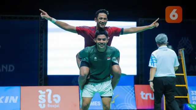 Alwi Farhan dan Moh. Zaki Ubaidillah