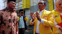 Ketua Umum DPP Golkar, Bahlil Lahadalia bersama Ketua PP Muhammadiyah, Muhadjir Effendy berbincang usai acara di Madrasah Mu'allimin Muhammadiyah. (Kukuh Setyono)