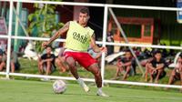 Striker Persijap Jepara, Carlos Henrique Franca. (Bola.com/Nandang Permana)