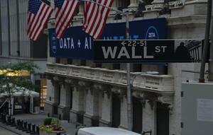 Ilustrasi wall street (Photo by Robb Miller on Unsplash)