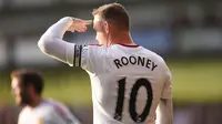 Kapten Manchester United, Wayne Rooney kecewa gagal meraih kemenangan atas Crystal Palace pada laga Liga Inggris di Stadion Selhurst Park, Inggris, Sabtu (31/10/2015). MU bermain imbang 0-0 dengan Palace. (Action Images via Reuters/Tony O'Brien)