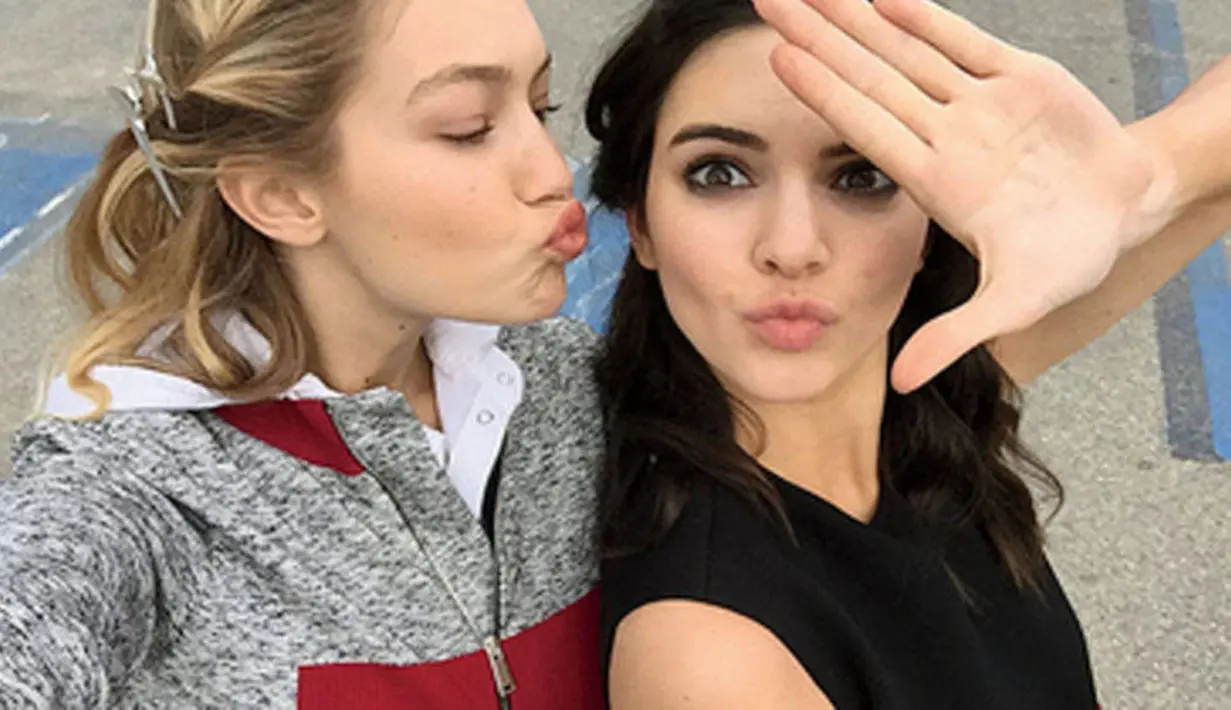 Meski demikian, belum ada keterangan sumber dari Gigi Hadid mengenai hubungan Kendall dan Anwar. (Galore Mag)