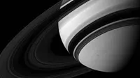Seberapa besar ukuran cincin Planet Saturnus? Intip penampakannya berikut ini. (doc: Tech Insider)