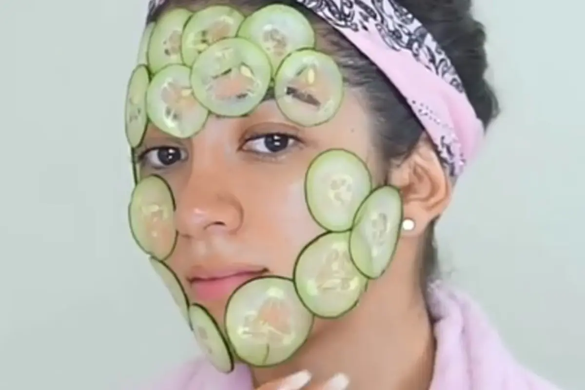 Wajah Bengkak Efek Alergi Makeup? Obati dengan Cara Alami