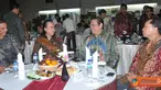 Citizen6, Jakarta: Menko Kesra Agung Laksono dan MKP Sharif C Sutardjo menyaksikan penadatanganan Naskah Kesepakatan Bersama antara Kementerian Pelaksana PNPM Mandiri dg BRI. Pada 2012 ini merupakan tahun ke-enam dalam pelaksanaan PNPM Mandiri, sejak dica