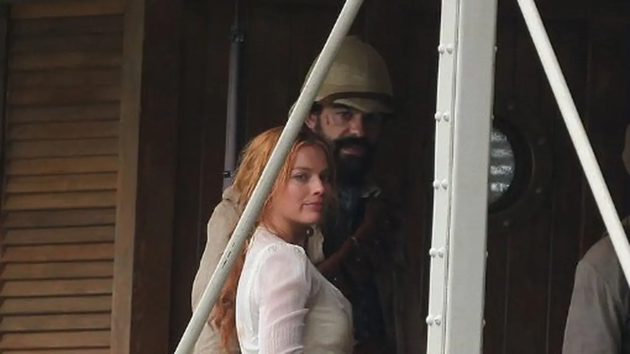 Margot Robbie Kini Jadi Kekasih Tarzan