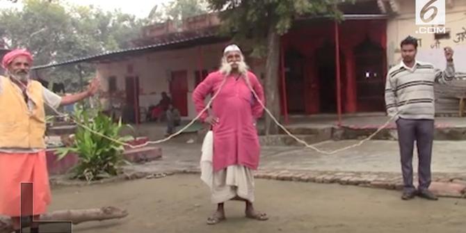 VIDEO: Wow, Pria di India Miliki Kumis Sepanjang 18 Kaki