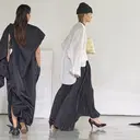 Bottega Veneta Summer 2027 Hadirkan Saat Craftsmanship Ikonis Hadir Lebih Ringan dan Bebas