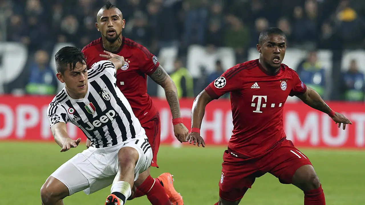 Douglas Costa