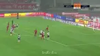 Hulk tetap tenang saat mengeksekusi tendangan penalti meski sempat gagal sebelumnya saat menang 2-0 atas Hebei dalam laga lanjutan...