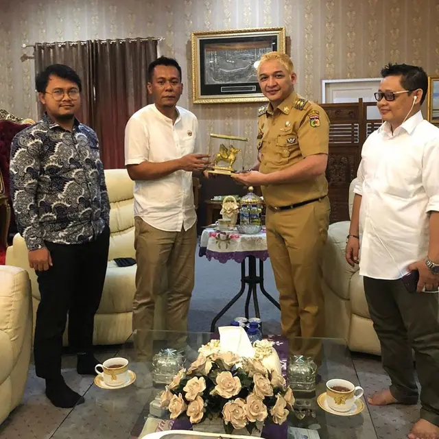 6 Potret Terbaru Pasha Ungu dengan Rambut Pirang, Curi Perhatian