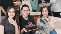 Ulang Tahun Dul Jaelani yang Ke-24, Bunda Maia Ungkap Siapa di Antara Al El Dul yang Akan Menikah Duluan