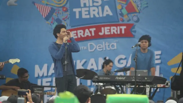 Mikha Angelo