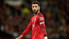 Ekspresi Bruno Fernandes di laga Manchester United vs Brentford di pekan ke-34 Liga Inggris 2025/2026 di Old Trafford, Selasa (28/04/2026) dini hari WIB. (AP Photo/Dave Thompson)