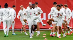 Bayern Munchen akan bertandang ke Real Madrid untuk melakoni semifinal leg kedua Liga Champions pada Kamis (9/5) dini hari WIB. (ALEXANDRA BEIER / AFP)