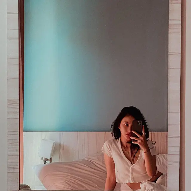 Adinda Azani gemar tampil kasual (Foto: instagram/@dindazani)