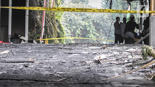 FOTO: Puslabfor Mabes Polri Olah TKP Kebakaran Gedung Kejaksaan Agung