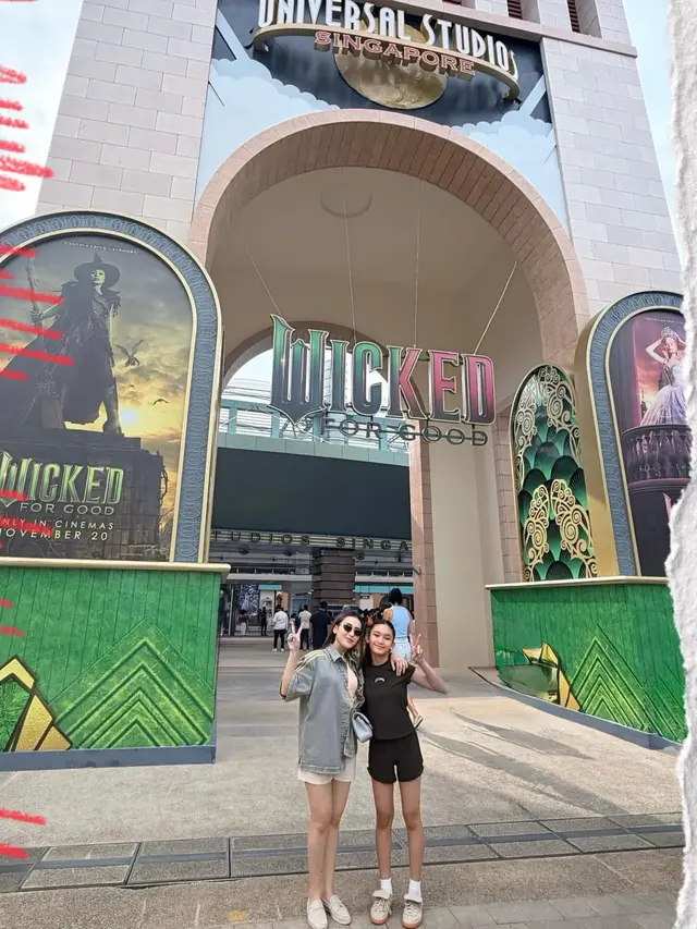 Artis Single Mom Habiskan Liburan Akhir Tahun Bareng Anak