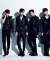 VIXX mencoba untuk menggunakan tema sci-fi pada music video-nya yang berjudul Error. Pada music video itu, terlihat para personel VIXX berubah jadi cyborg. (Foto: soompi.com)