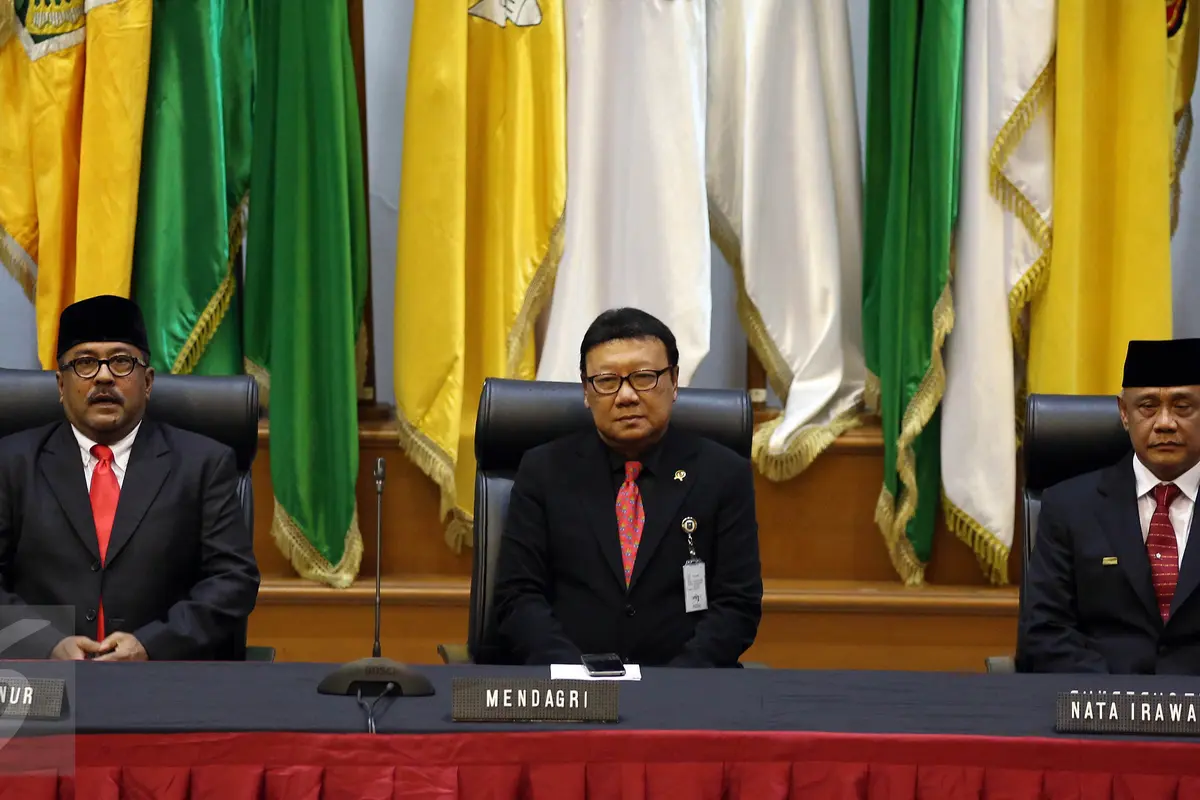 20161026-Nata Irawan Resmi Jadi Plt Gubernur Banten-Jakarta