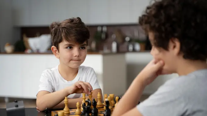 Strategi Melatih Anak Berani Mengambil Keputusan Sendiri Sejak Usia 7–12 Tahun