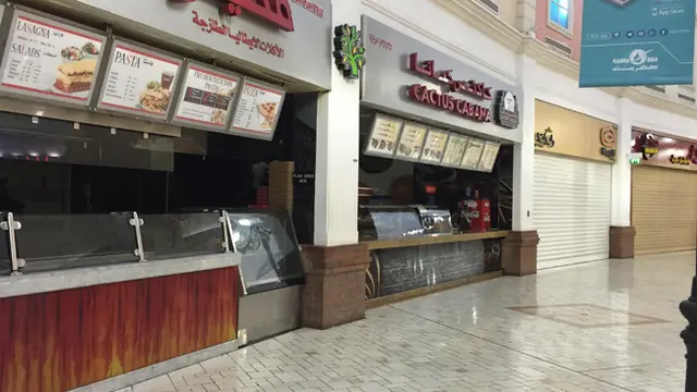 Ramadan di Negara Ini, Makan dan Minum di Tempat Umum Didenda