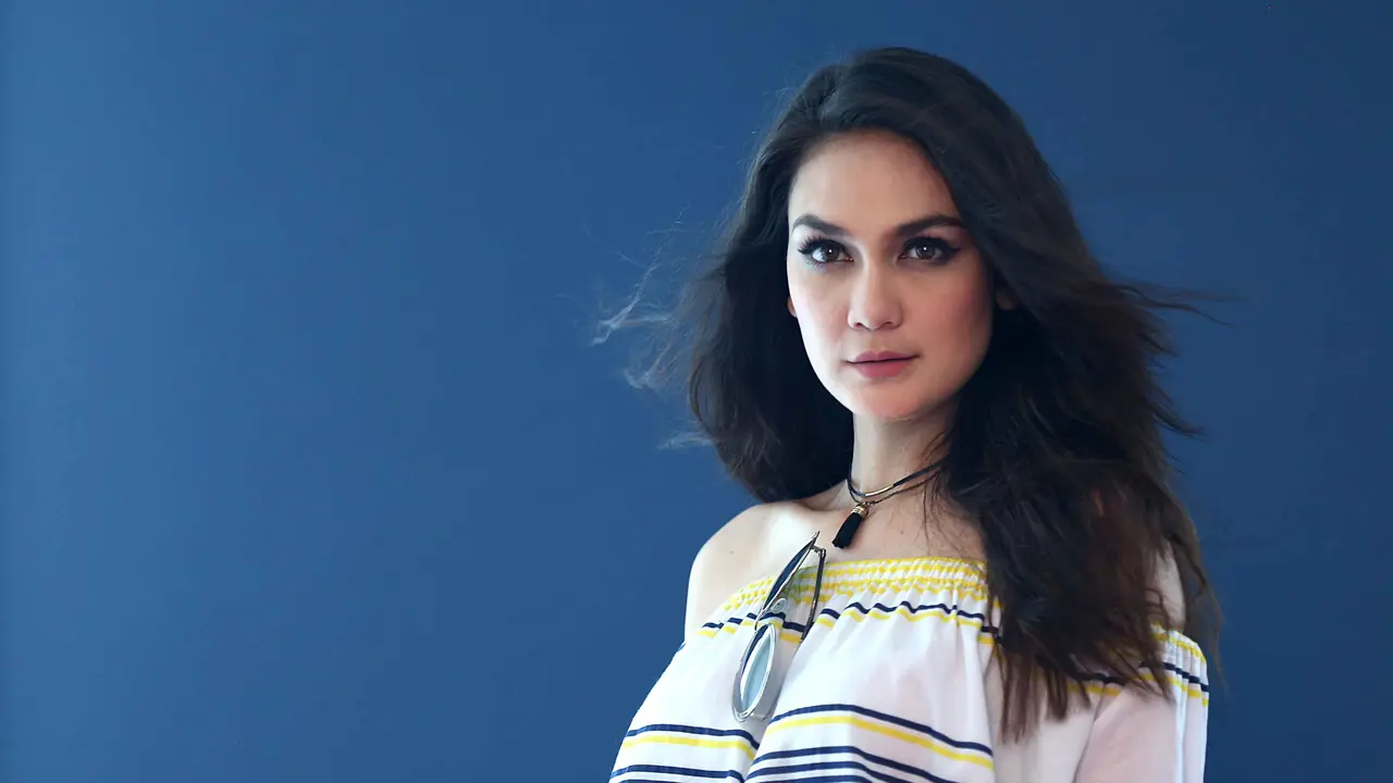 [Bintang] Luna Maya