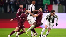 Laga antara Juventus melawan Manchester City berlangsung sengit. (Marco BERTORELLO/AFP)