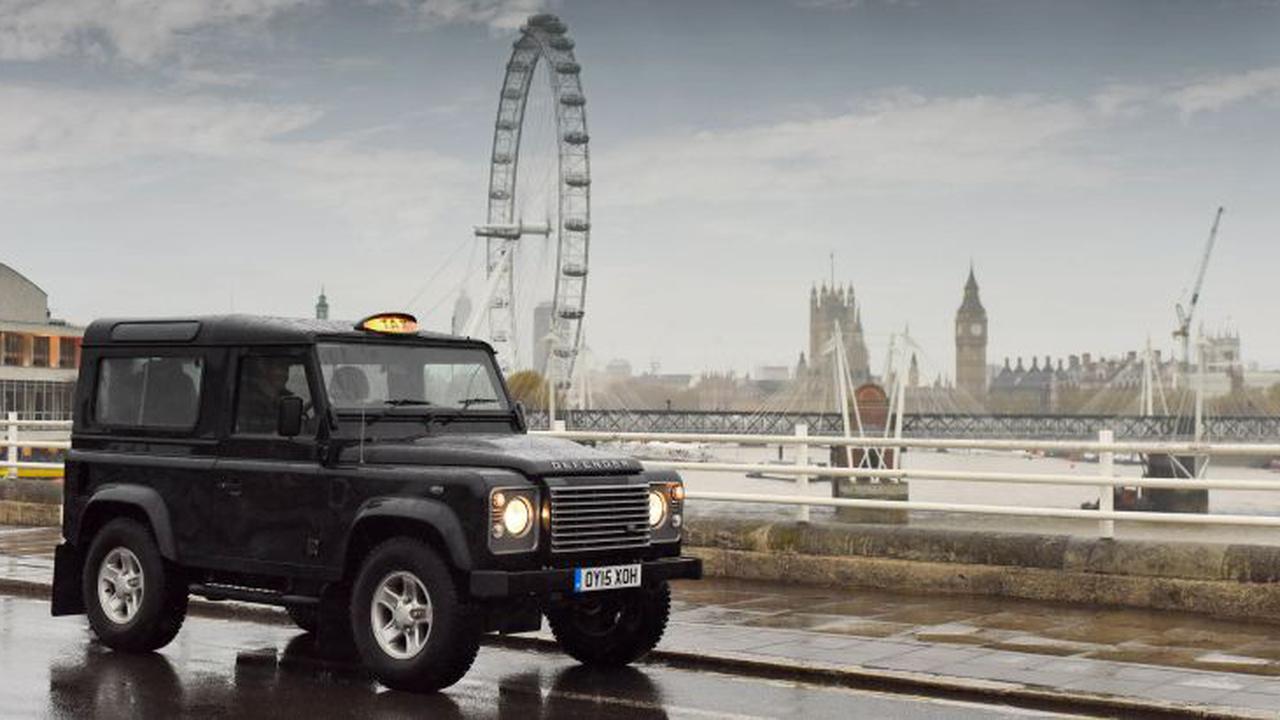 Cuma di London, Land Rover Defender Dipakai Jadi Taksi