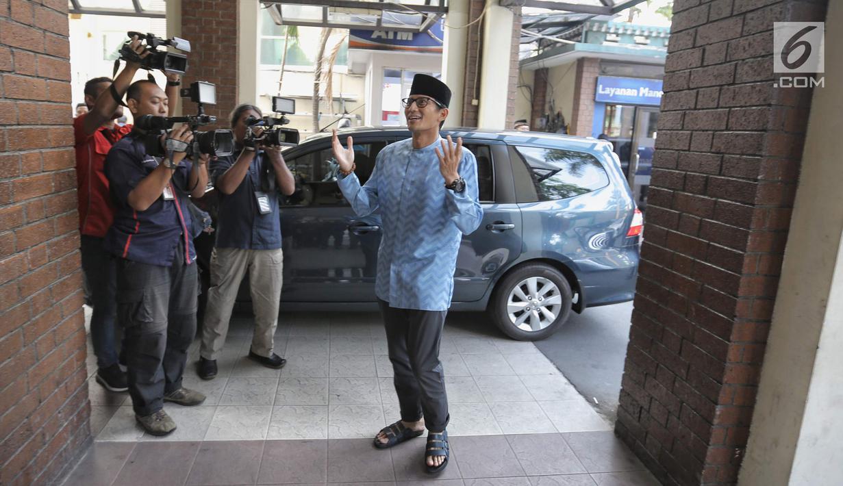 Bakal Cawapres Sandiaga Uno tiba di kantor PBNU, Jakarta, Kamis (16/8). Pertemuan tersebut merupakan lanjutan pertemuan antara Prabowo dan Said Aqil Siroj sebelum pendaftaran capres-cawapres, Senin (16/7/2018) lalu. (Liputan6.com/Faizal Fanani)