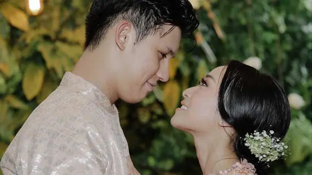 Rinni Wulandari dan Jevin Julian