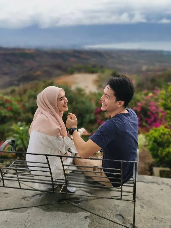 [Fimela] Dimas Seto dan Dhini Aminarti