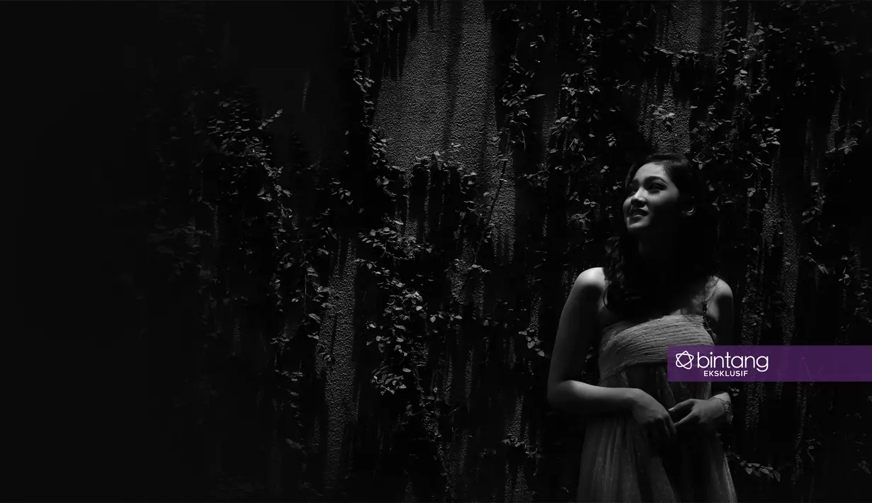 Selain sukses dalam kariernya dalam dunia peran,  remaja 18 tahun itu juga berhasil lulus SMA dengan program akselerasi. Artinya, Syifa hanya perlu menamatkan SMA dalam waktu dua tahun. (Bambang E. Ros/Bintang.com)