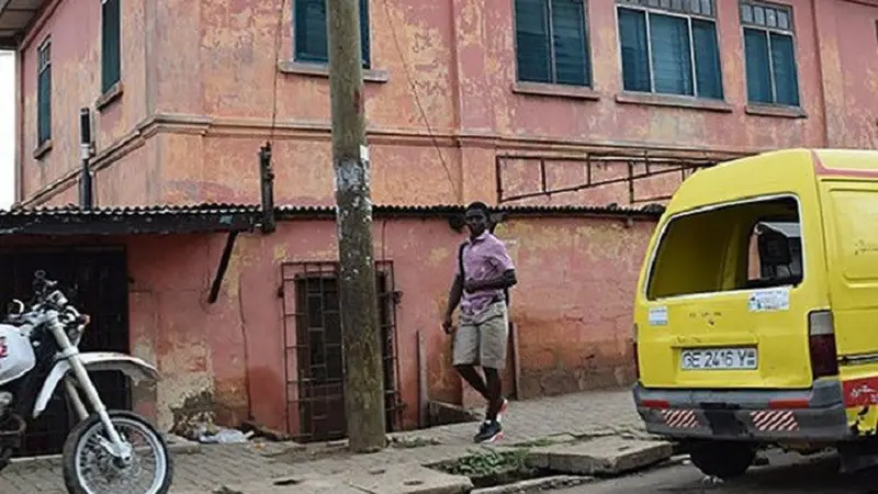 Kantor Kedubes AS palsu yang terletak di sebuah kawasan kumuh di ibu kota Ghana, Accra 