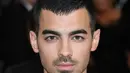 Di sisi lain tersiar kabar bahwa pembicaraan soal pernikahan nampaknya masih jauh dalam rencana hidup Joe Jonas. Mengingat keduanya tengah sibuk dalam urusan kariernya, Joe yang sibuk dalam bermusik. (AFP/Bintang.com)