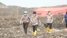 Delapan Titik Api di TPA Jatiwaringin Padam, 334 Warga Terkena ISPA