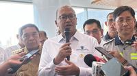 Menteri Investasi/Kepala Badan Koordinasi Penanaman Modal (BKPM) Rosan P. Roeslani&nbsp; melakukan kunjungan kerja ke PT&nbsp;Lotte Chemical Indonesia (LCI) di Cilegon, Banten, Rabu (11/9/2024). (Tira/Liputan6.com)