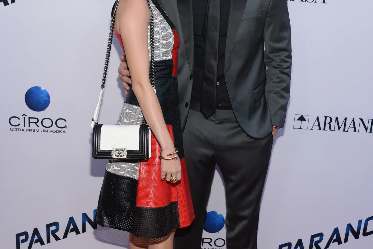 Miley Cyrus dan Liam Hemsworth