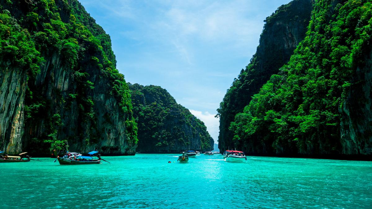 Phuket Amankan Sektor Wisata di Tengah Konflik Perbatasan Thailand-Kamboja
