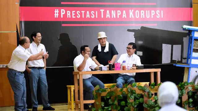Aksi Ketiga Menteri Di Atas Pagelaran Aksi Drama