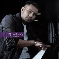 Saat usianya menginjak tujuh tahun, Judika mulai terlibat aktivitas menyanyi di gereja. Selain itu, ia juga mulai bekerja di sebuah hotel. Dari rutinitasnya itu, keingiann Judika menjadi penyanyi muncul. (Galih W. Satria/Bintang.com)