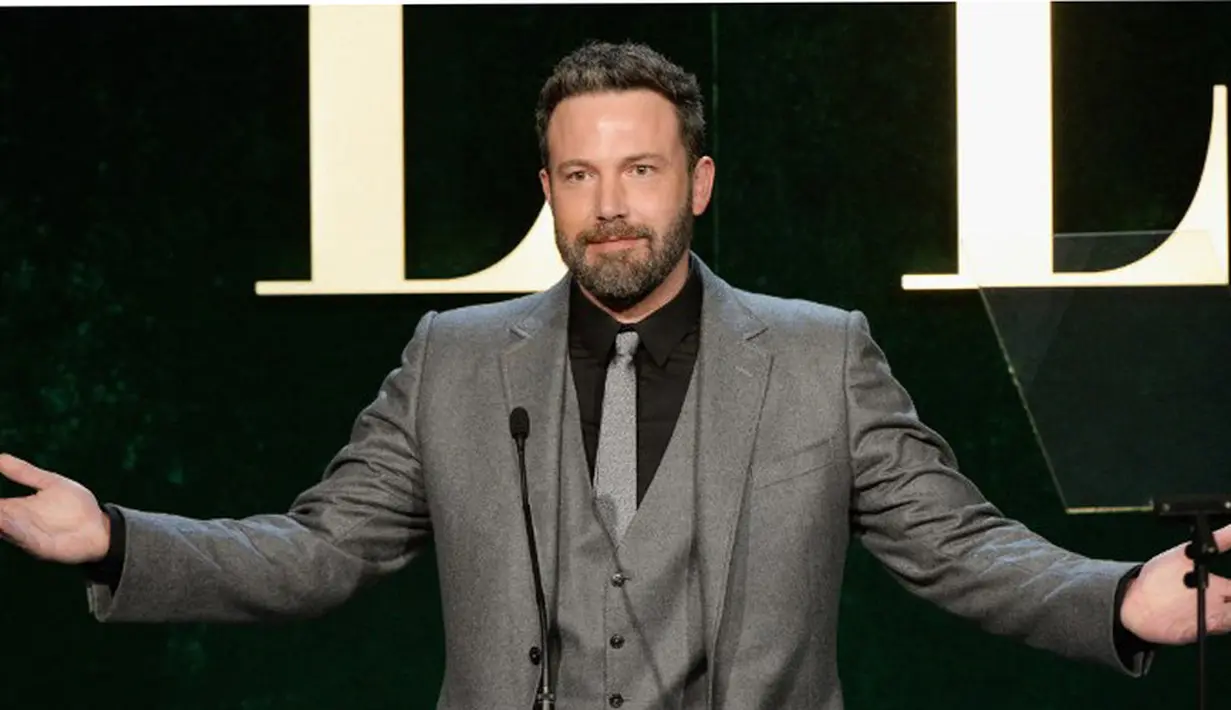 Ben Affleck dan Jennifer Garner memang sudah berpisah sejak dua tahun silam. Namun Ben merasa Jenn masih memiliki peran penting dalam kehidupannya. Terlihat dalam tulisan yang diunggahnya beberapa waktu lalu. (AFP/Bintang.com)