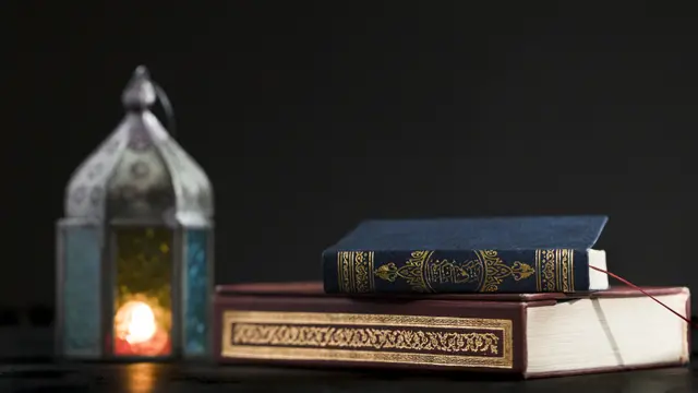 Ilustrasi iman pada kitab-kitab Allah